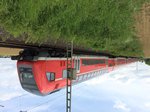 RE1 (NRW-Express) fährt nach Paderborn Hauptbahnhof auf der Bahnstrecke Hamm-Warburg zwischen Scharmede und Paderborn Hbf am 21.05.2016