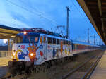 110 469 steht mit dem RE3 Ersatzzug in Hamm zur Fahrt nach Düsseldorf bereit.