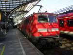 111 124-4 mit einem Ersatz-RE 7 im K�lner Hbf