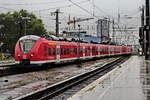 Einfahrt bei Regen in den HBF Köln.