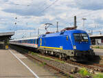 Der RE11 Ersatzzug im Abschnitt Hamm-Düsseldorf wird von 182 523 mit TRI n-Wagen gezogen.