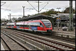 Die Euregiobahn fährt hier am 9.11.2022 um 15.18 Uhr in Form des Talent Triebwagen 643214 als RB 20 auf der Fahrt nach Stolberg in Herzogenrath ein.