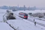 Bei Weißweiler konnte ich von der Brücke der B264 643 206 auf den Weg nach Langerwehe aufnehmen. Im Hintergrund sieht man die Ortschaft Nothberg.

Weißweiler 21.01.2023
