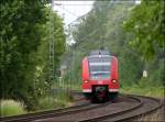 Die Rhein-Niers Bahn unterwegs nach Aachen. Hier zu sehen bei Rimburg (bach-Palenberg). Juni 2012.