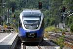 ALTENBEKEN (Kreis Paderborn), 26.07.2020, VT 643 306 der NordWestBahn als RB 84 nach Holzminden bei der Einfahrt in den Bahnhof Altenbeken