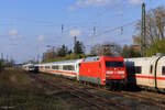 101 136-0 (DB) mit dem IC 2311 Richtung Köln Hbf in Düsseldorf Angermund, 21. März 2026