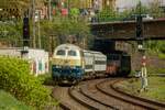 RP 218 466-1 mit Railadventure Schutzwaggons & 111 082 in Wuppertal, April 2024.