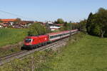 1116 086 mit einem  EC  aus Salzburg kommend am 29.