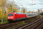 DB 101 118-8 mit IC in Wuppertal, November 2025.