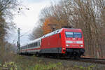 101 094-1 (DB) mit dem IC 2311 nach Düsseldorf Hbf in Marl Sinsen, 20. November 2025