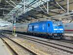 PRESS 246 049-2 mit dem IC 2152 von Gera Hbf nach Düsseldorf Hbf, am 12.02.2026 in Erfurt Hbf. 