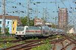 DB 147 591 mit IC2 bei der Einfahrt in Köln Hbf, April 2026.