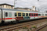 Erinnerung an  55 Jahre Intercity . Der D-DB 61 80 20-91 595-4 Bpmmz�⁸⁴�⁵ im IC 2152 von Gera Hbf nach Dortmund Hbf, am 14.09.2026 in Erfurt Hbf.