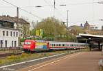 DB 101 037-0  Eisenbahner mit Herz gesucht  schiebt IC2047 in Wuppertal, April 2014.