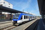 Der 554 117 musste am 08.04.2025,w�rend einer Leerfahrt in Frankfurt-R�delheim wegen eines Roten Signales warten.