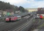 155 111-8 mit gemischtem G�terzug und 114 501-0 mit Messzug begegnen sich am 30.