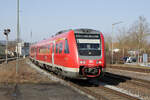 DB 612 487 fährt als RE 40 (3563) Nürnberg - Regensburg in Schwandorf ein, 20.02.2026