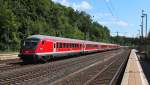 Der "München-Nürnberg-Express" RE 4030 (München Hbf - Nürnberg Hbf) durchfährt am 24.06.2015 Reichertshausen (Ilm), Schublok war die 101 116-2.