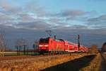 Nachschuss auf 146 109-4  Baden Württemberg erfahren/Lahr (Schwarzw) , welche bei den ersten Sonnenstrahlen des 23.12.2017 ihre RB (Neuenburg (Baden) - Freiburg (Brsg) Hbf) bei Hügelheim in Richtung Buggingen schob.