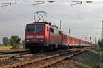 Am Morgen des 11.07.2013 schob die Freiburger 111 062-6  Neuenburg (Baden)  den RB 26540 (Basel Bad Bf - Offenburg) aus dem Bahnhof Orschweier gen Lahr aus.