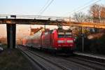 Am 31.10.2013 stand die Freiburger 146 112-8  Baden-Wrttemberg erfahren  mit RE 26514 (Basel Bad Bf - Offenburg) mit +5 Min in Orschweier und wartet auf die Abfahrt in Richtung Lahr.