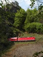Auf der Fahrt von Freiburg nach Neustadt (Schwarzwald) hat eine 143er mit der RB 26993 gerade den Falkensteig-Tunnel durchfahren (25.04.2014).