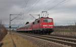 Nachschuss am 03.01.2014 auf die Freiburger 111 060-0  1000 Jahre Gundelfingen  mit ihrer RB 26566 (Neuenburg (Baden) - Offenburg), als sie zum nächsten Zwischenhalt in Buggingen eilt.