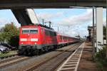 Ausfahrt am 17.10.2014 von der Bestens gepflegten Freiburger 111 048-5 mit einer RB (Offenburg - Basel Bad Bf) aus Orschweier in Richtung Süden.