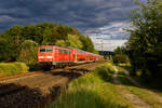 Theaterbeleuchtung für 111 190 von DB Regio mit einer Leerreise bei Postbauer-Heng Richtung Nürnberg Hbf, 24.07.2020