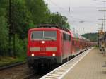 DB 111 035-1 mit dem RE 79013  Mnchen-Salzburg-Express  von Mnchen Hbf nach Salzburg Hbf, in Grafing Bahnhof; 27.05.2011