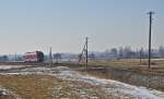 Ein Regionalzug der Baureihe 648, der gerade vom Ipsheimer Bahnhof kommt und gleich Dottenheim erreicht.