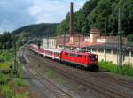 111 178-0 erreicht am 14. Juli 2014 mit einer Regionalbahn aus Bamberg den Endbahnhof Kronach.