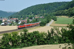 111 200-2 mit der RB59096 von München Hbf nach Nürnberg Hbf bei Breitenfurt, 17.07.2015