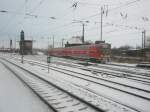 Hier ein RE3 von Schwedt/Oder nach Elsterwerda, bei der Einfahrt am 21.12.2009 in Angermnde.