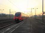 Aus dem Bahnhof Berlin Flughafen Schnefeld ausfahrender RE 7 (RE 18262 ) nach Wnsdorf-Waldstadt mit 442 824 und 442 324 am 21.