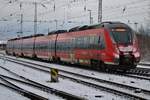 442 340-6 fährt am 3.2.2018 als RE1 (RE13984) nach Bad Kleinen aus dem Rostocker Hauptbahnhof aus.