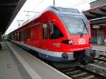 RE33209 von Rostock Hbf.nach Sassnitz kurz vor der Abfahrt im Rostocker Hbf.(11.10.08)