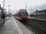 Hier 429 530-9 als RE9 von Rostock Hbf. zum Ostseebad Binz, bei der Einfahrt am 19.6.2010 in Bergen auf Rgen.