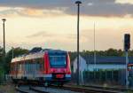 Der auf dem Bahnhof Torgelow ausfahrende Triebwagen der BR 623 löst den in die Jahre gekommenen Triebwagen der BR 628 auf der Strecke Bützow-Ueckermünde (bzw. Stettin) ab. - 06.09.2015