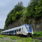 Triebzug 353 von National Express, unterwegs als RE7 Richtung Rheine.