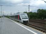 V 11 001-2 als RB 46 von ABELLIO bei der Einfahrt in Gelsenkirchen Hbf., fhrt wieder zurck nach Bochum.(Nokia Bahn)  ber Wanne Eickel Hbf.