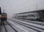 Dortmund Hbf., links die BR 143 600-5 mit S4 nach Unna ,diese S-Bahn ist im Dortmunder Hbf.