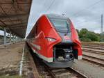 DB 463 610 als RE 26106 nach Hoyerswerda, am 10.10.2023 in Eilenburg.