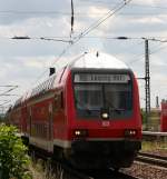 Der RE Saxonia hat in Priestewitz gehalten und fhrt gerade wieder an 23.06.12 gegen  12:00 Uhr