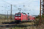 DB 146 016 mit dem RE 4882 von Jena-Gschwitz nach Halle (S) Hbf, am 25.10.2021 in Naumburg (S) Hbf.