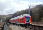 Die Regionalbahn aus Richtung Lutherstadt Eisleben erreicht am 29.03.2008 den bahnhof Riestedt und fhrt weiter nach Nordhausen.