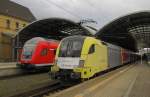 DB ES 64 U2-013 (91 80 6182 513-2 D-DISPO) mit der RB 16311 aus Eisenach, in Halle (S) Hbf; 09.08.2011