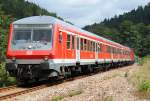 Einfahrt in den Bahnhof Sitzendorf-Unterweibach fr den Sonderzug mit dem U-Boot am Zugende.