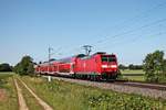 Am Nachmittag des 13.06.2019 fuhr die Münsteraner 146 122-7, welche an das BW Freiburg (Breisgau) ausgeliehen war, südlich von Buggingen mit ihrem RE (Offenburg - Basel SBB) über die