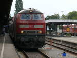 218 427 mit ihrem IRE nach Stuttgart am 23.8.19 in Lindau Inselbahnhof